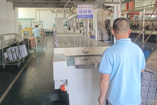 Etching machine